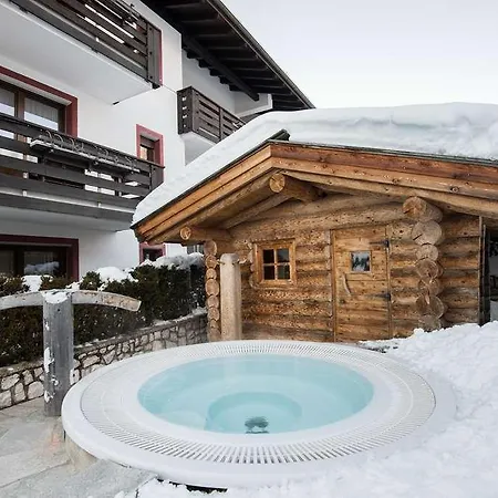 Tyrol Hotel