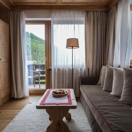 Tyrol 4*