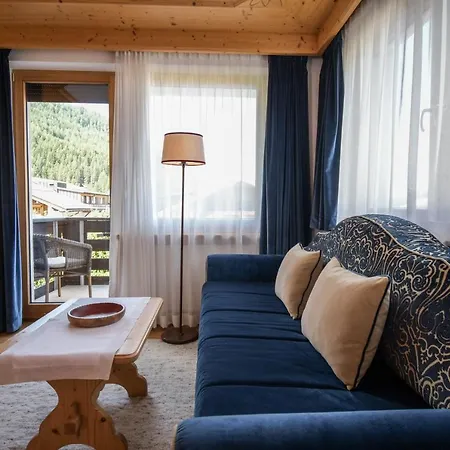Tyrol 4*
